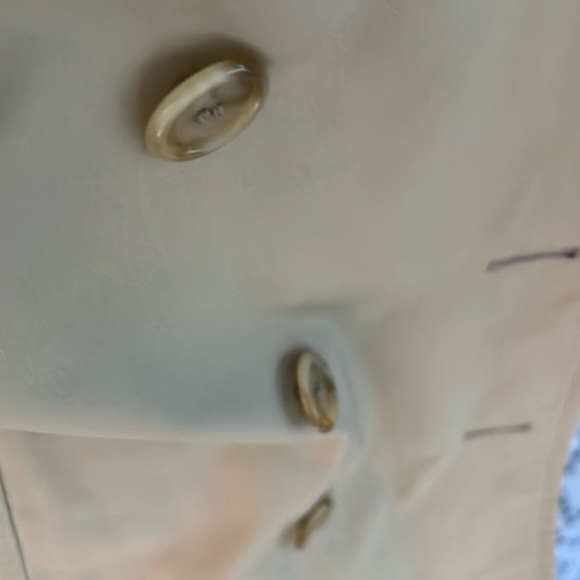 Pre loved Burberry coat - Picture 5 of 9